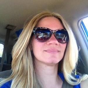 Meet your Posher, Danyelle